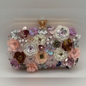 Bebe Pink Satin Daisy Floral Embellished Clutch NIB Prom Wedding Crossbody fairy